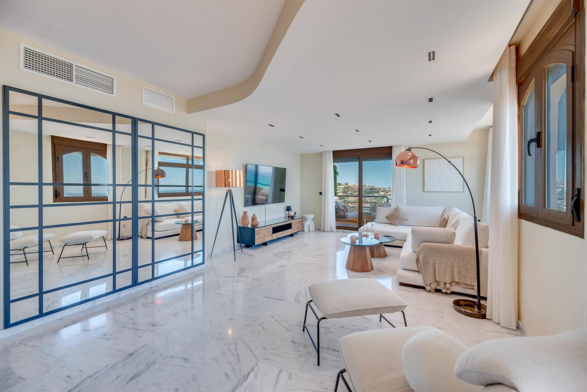 شقة Luxury 4Bdr Penthouse With Sea Views بينالماذينا المظهر الخارجي الصورة
