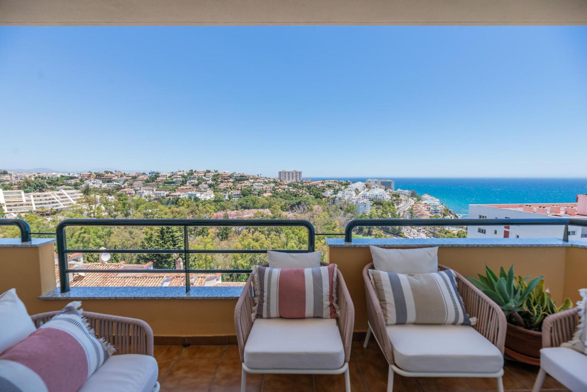 شقة Luxury 4Bdr Penthouse With Sea Views بينالماذينا المظهر الخارجي الصورة