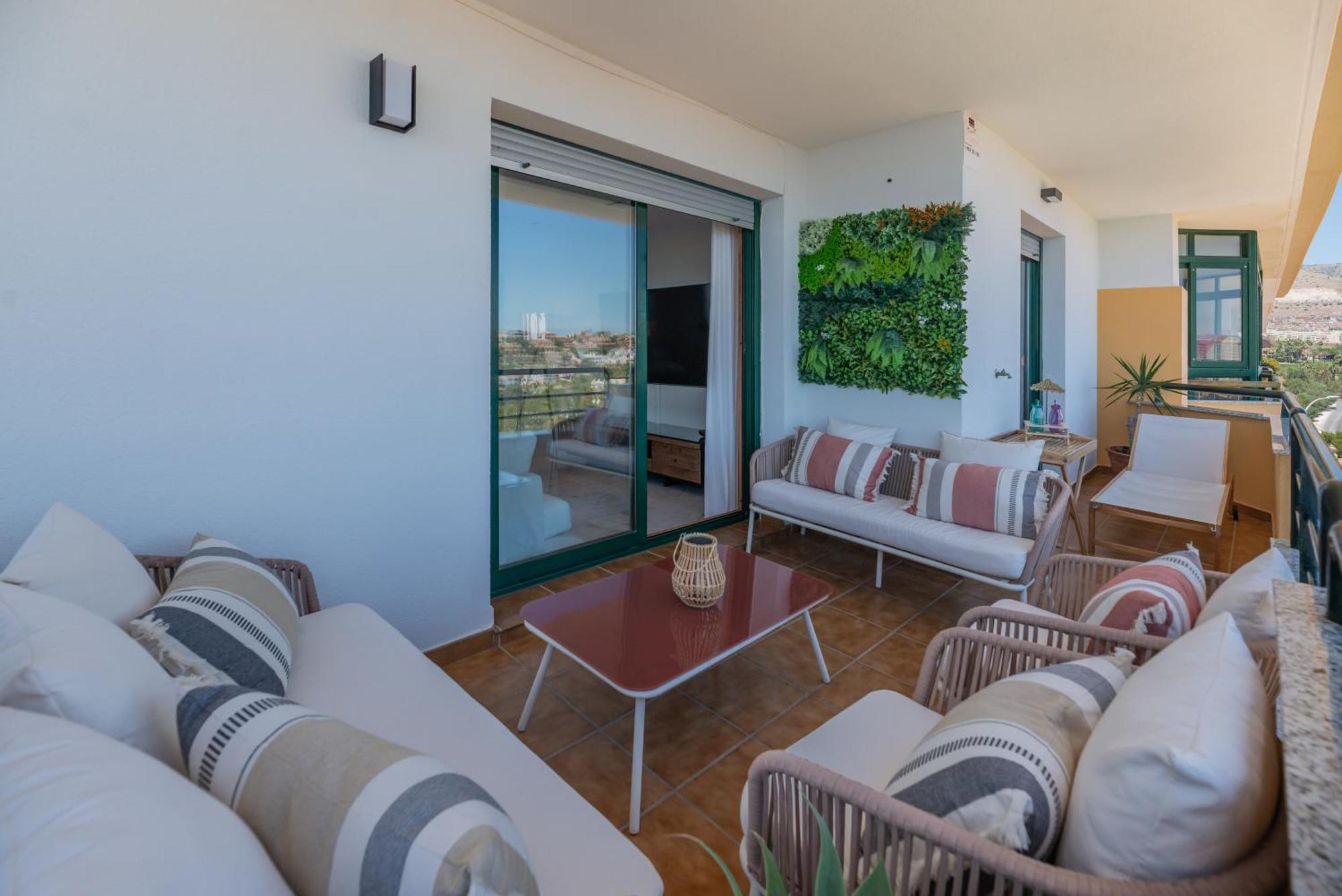 شقة Luxury 4Bdr Penthouse With Sea Views بينالماذينا المظهر الخارجي الصورة