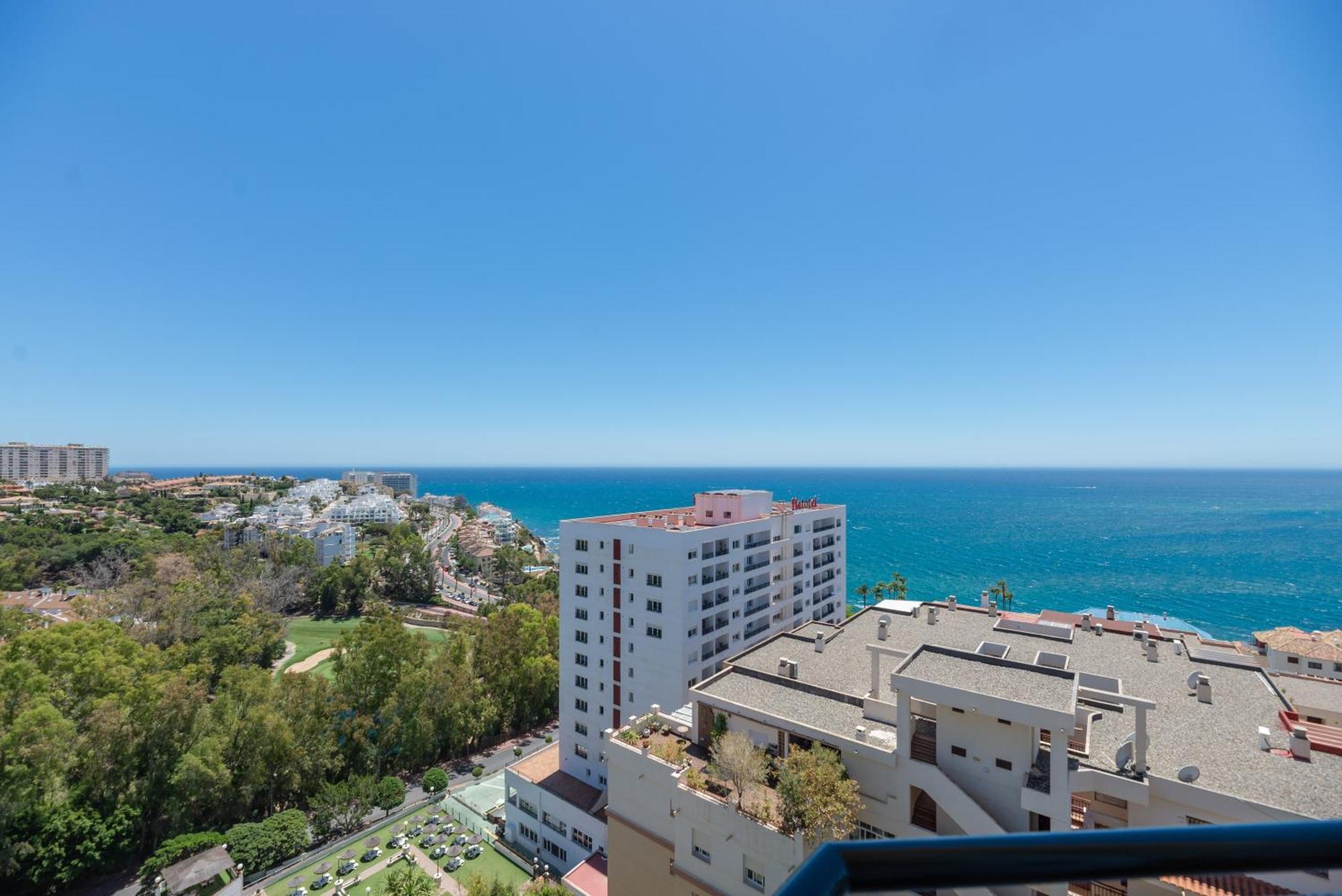 شقة Luxury 4Bdr Penthouse With Sea Views بينالماذينا المظهر الخارجي الصورة